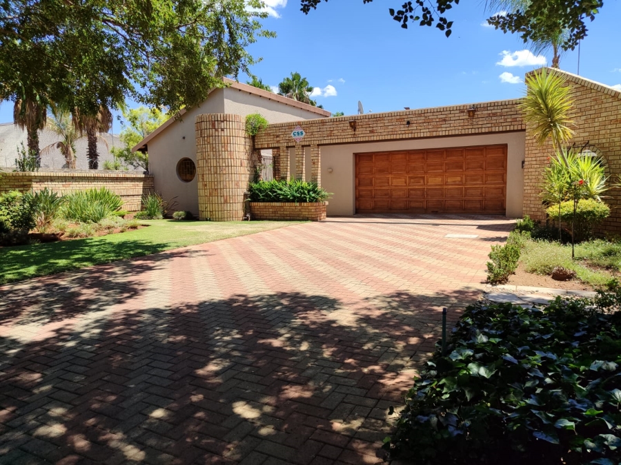 3 Bedroom Property for Sale in Flimieda North West